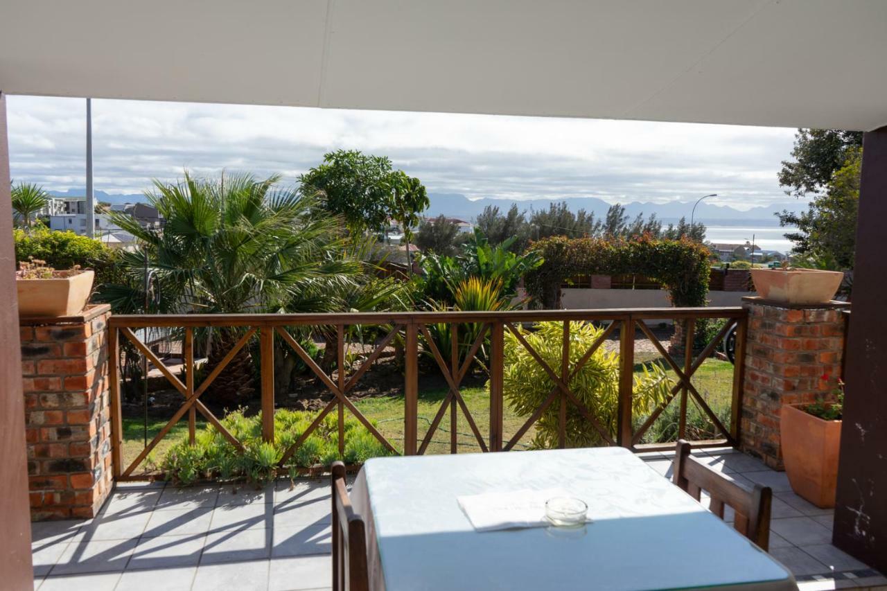 Guest House Arosfa Mossel Bay Exterior photo